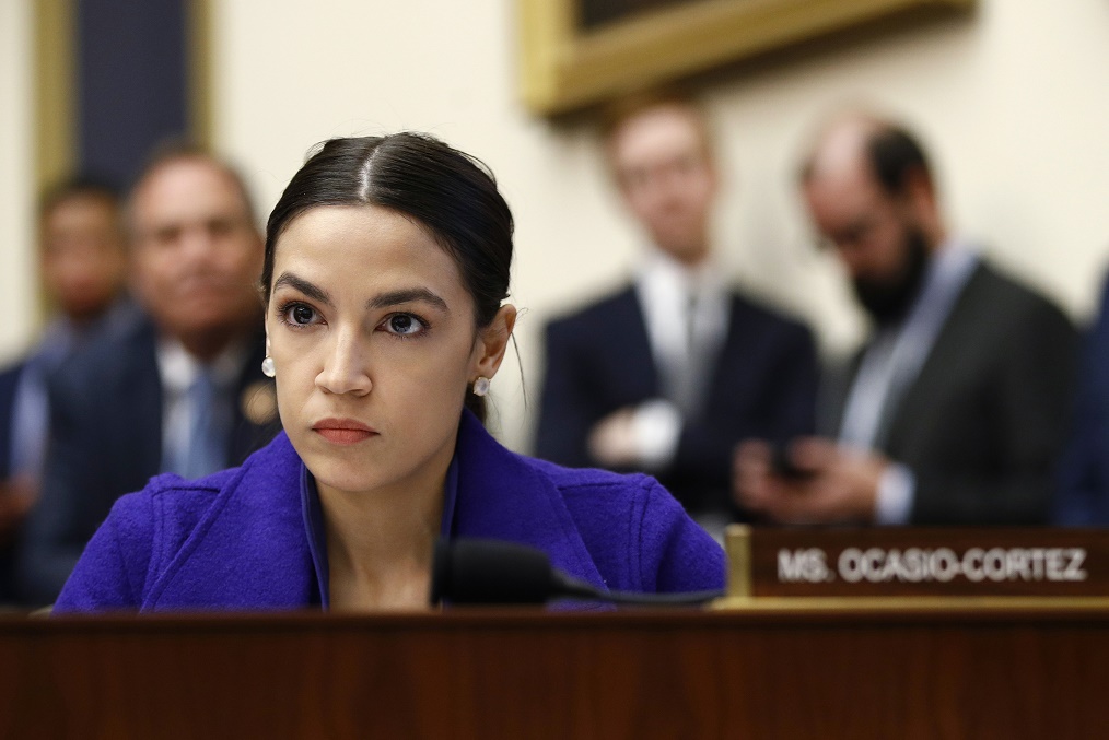 Sanders Ocasio Cortez Bring Bill To Declare Climate Emergency Courthouse News Service