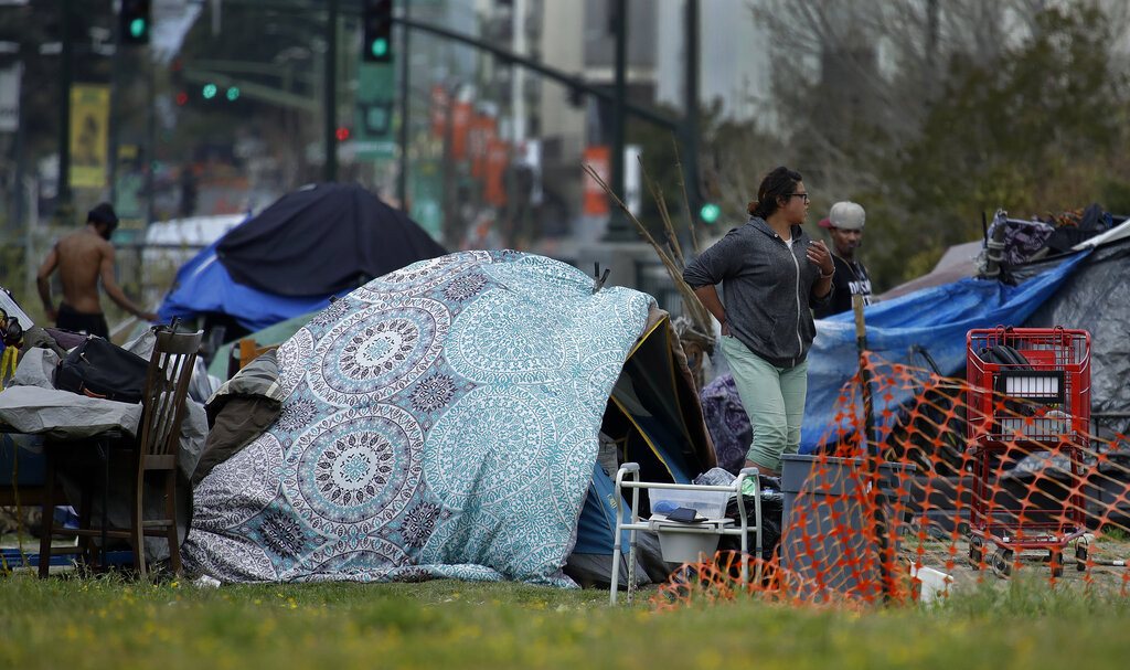 Federal court order opens the way for Oakland residents to move to new